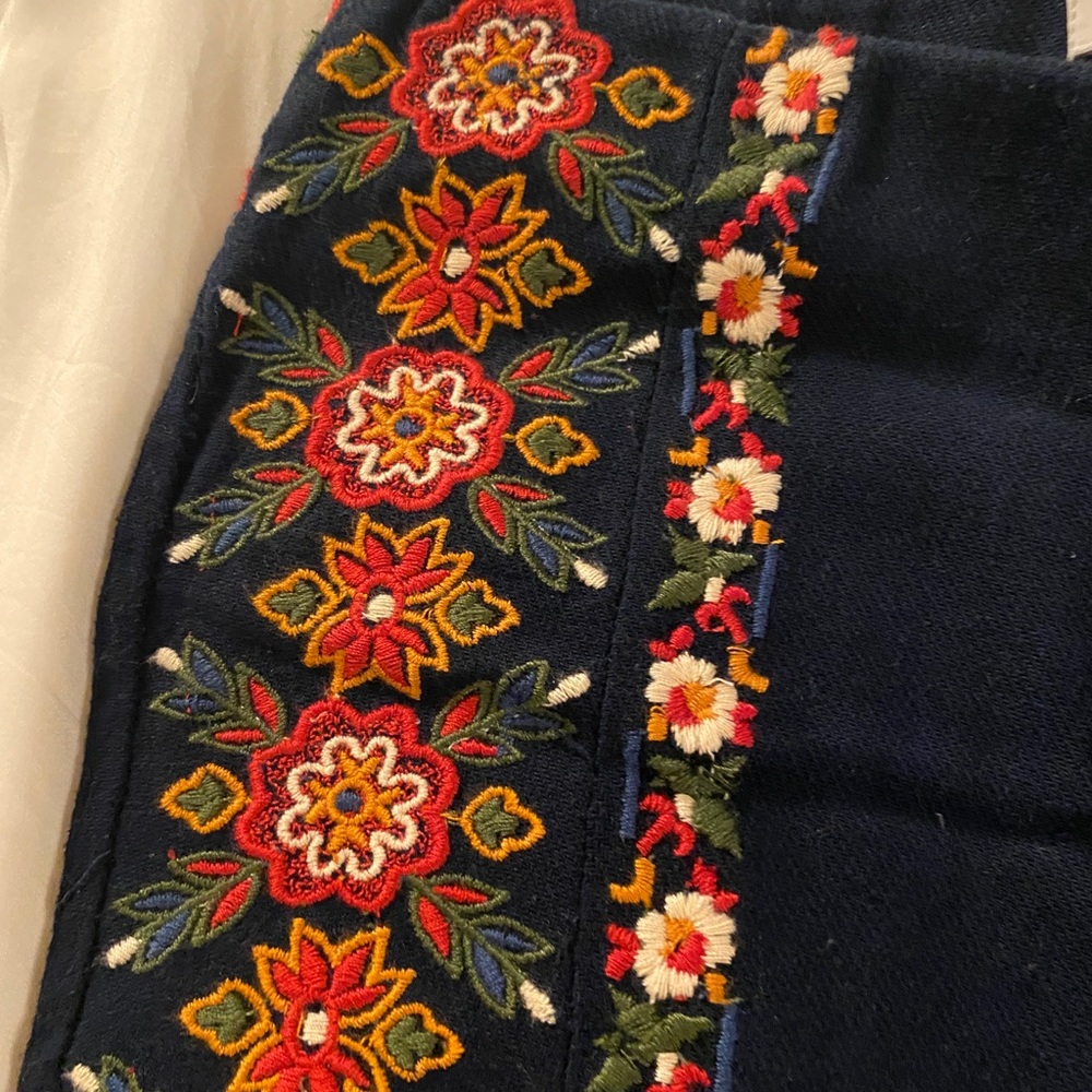 Navy Blue Embroidered Wide Leg Culottes Pants